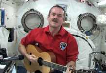 Chris Hadfield singing on the space station