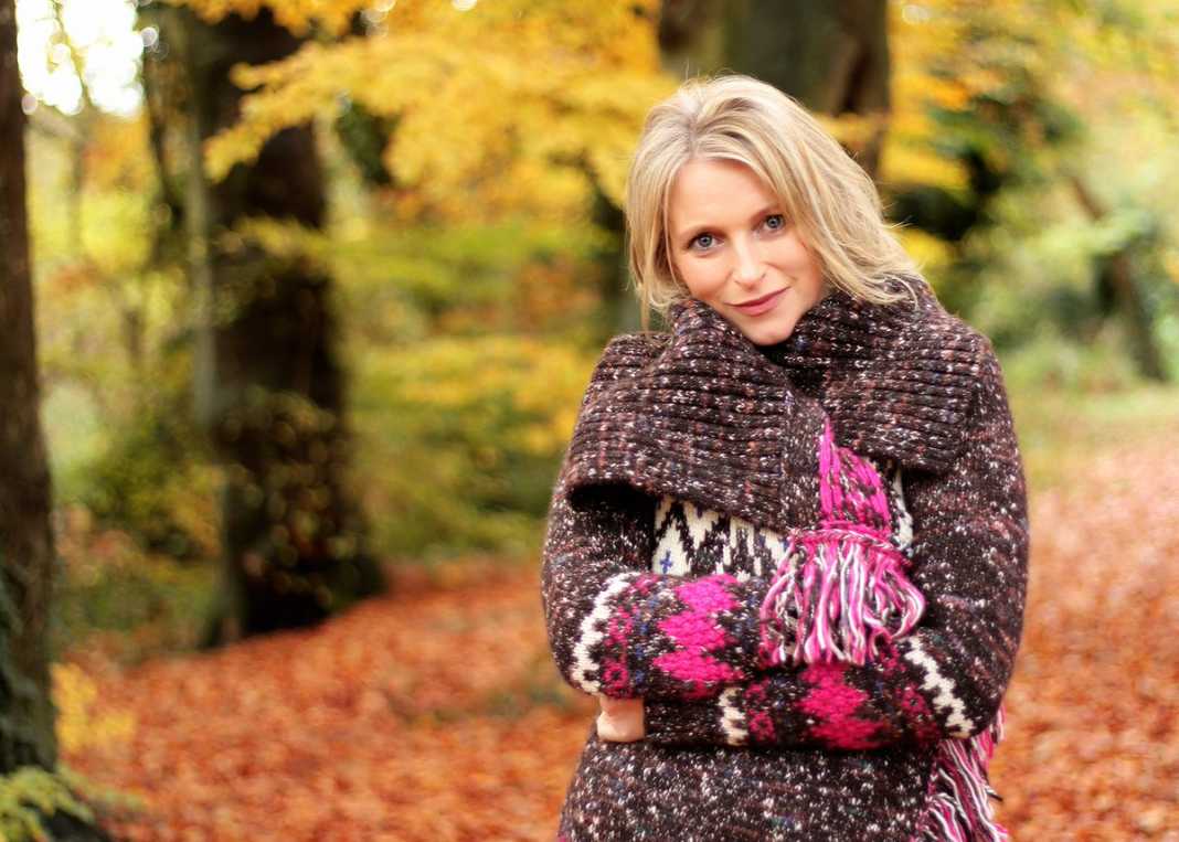 A night of seasonal classics with singer Eimear Quinn