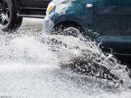 road flooding, aquaplaning, flooded road