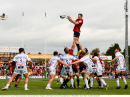 eter O'Mahony of Munster wins possession in a lineout during the Heineken Champions Cup Pool 2 Round 2 match between Munster and Gloucester at Thomond Park in Limerick. Photo by Diarmuid Greene/Sportsfile