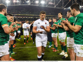 England captain Owen Farrell and his team are applauded from the pitch by Ireland after the Guinness Six Nations Rugby Championship match between Ireland and England in the Aviva Stadium in Dublin. Photo by Brendan Moran/Sportsfile