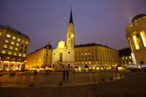 Night view of Vienna. Austria. People photo created by bearfotos - www.freepik.com